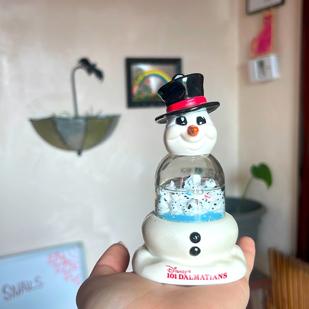 Vintage 1996 McDonalds Disney 101 Dalmatians snowman snowglobe ornament